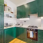 Beautiful 1 Bedroom Apartment In Shepards Bush